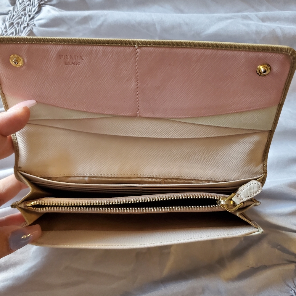 Prada Saffiano leather wallet - Picture 6 of 12